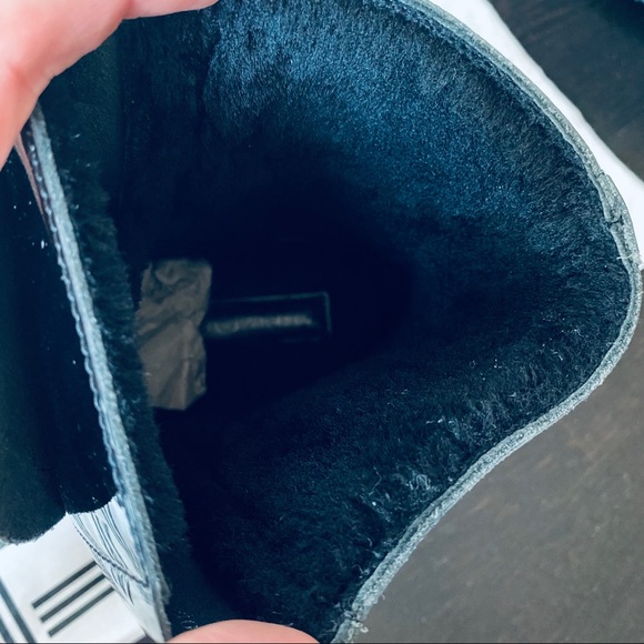 KENZO Fur-lined Winter Boots - Picture 7 of 7